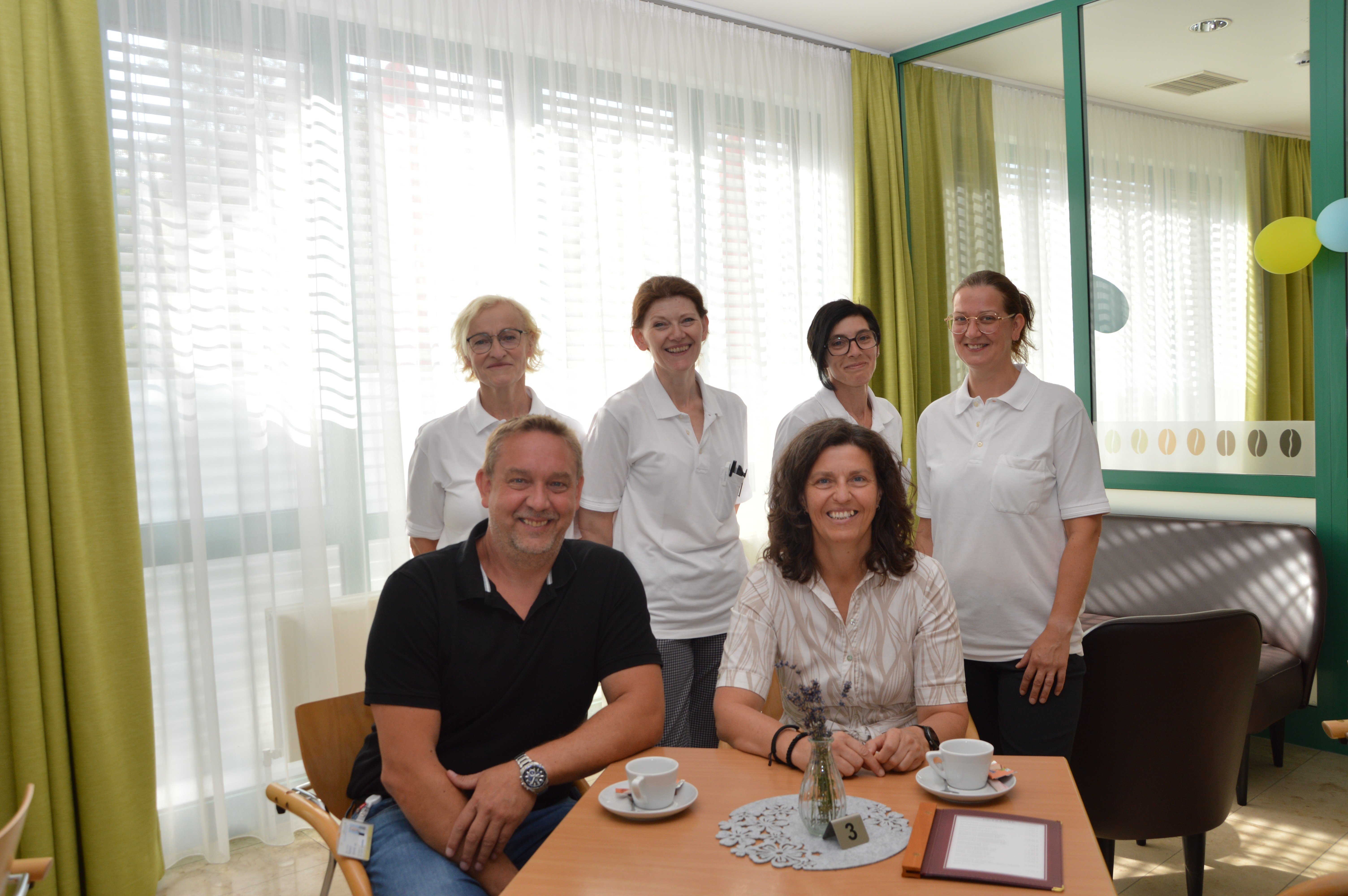 Nach einer erfolgreichen Übergabephase wurde die Cafeteria samt angeschlossenem Kiosk nun offiziell in den Eigenbetrieb des Klinikums übernommen.
